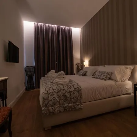 Nuances The Colosseum Apartment *