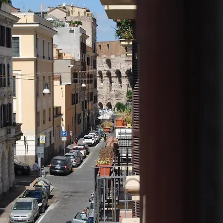 Nuances The Colosseum * روما